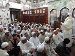 The beginning: inside the mosque of sayyidah Zainab, descendant of the prophet ﷺ.